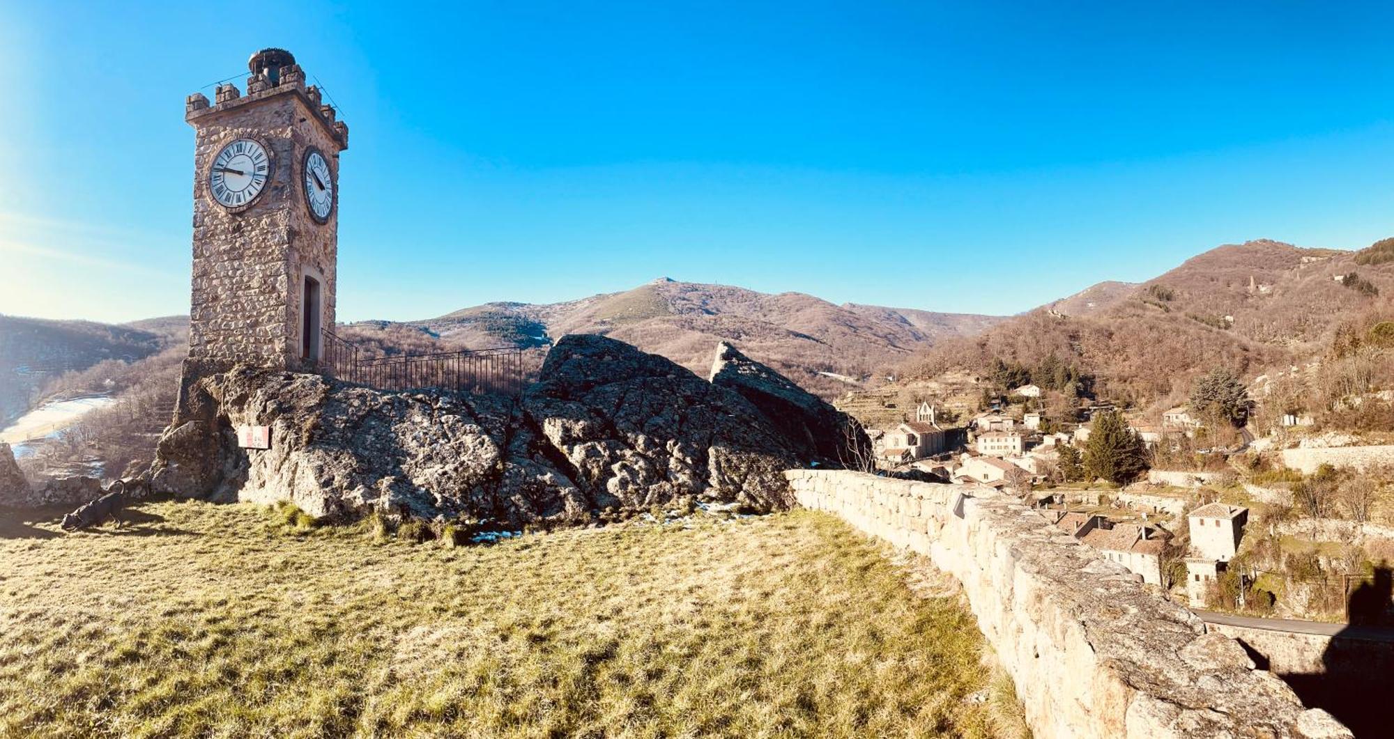 Gite De La Cigale Burzet Buitenkant foto