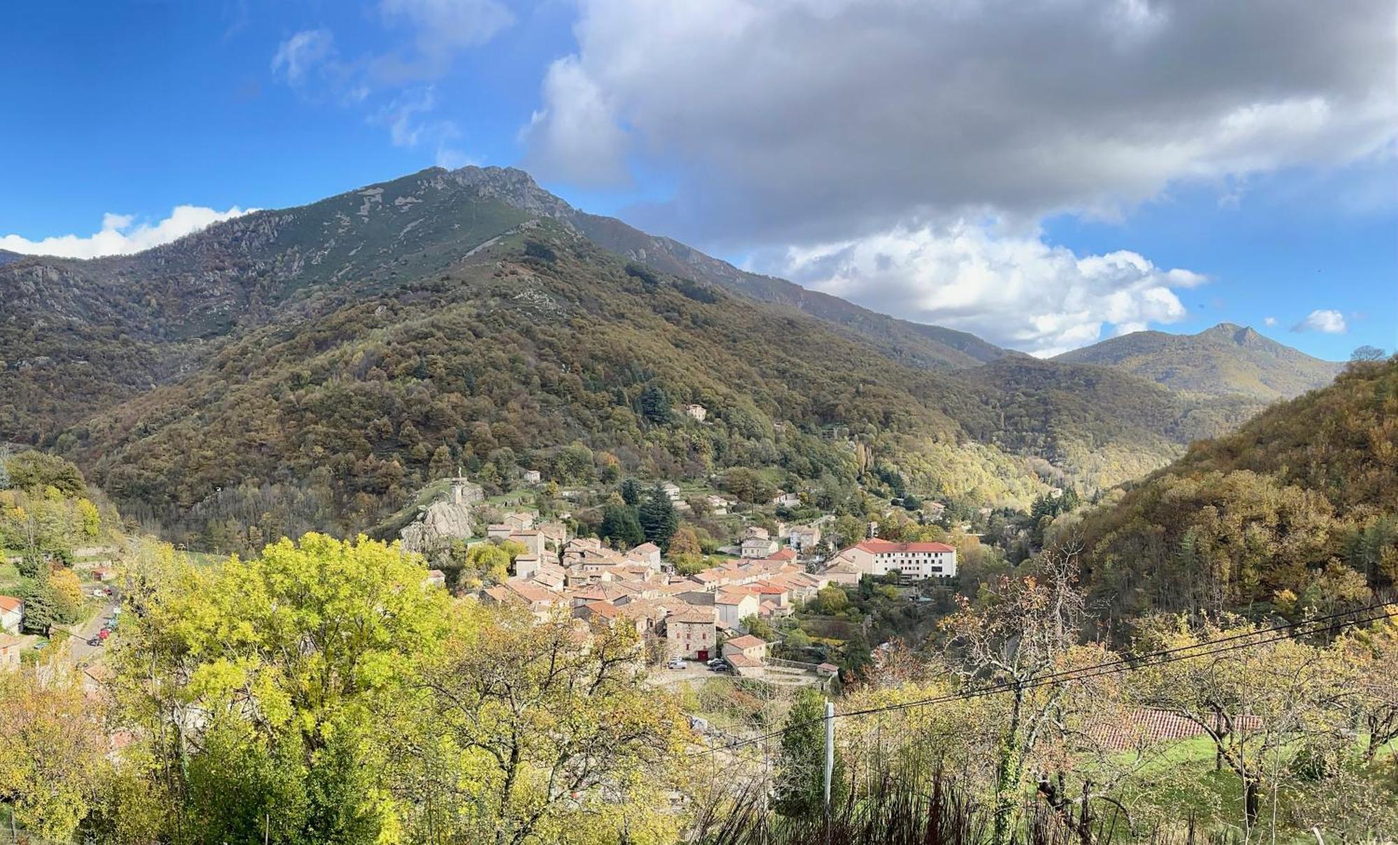 Gite De La Cigale Burzet Buitenkant foto